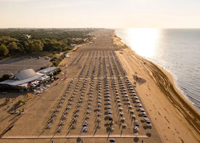 Villa Quiet Charm Near The *